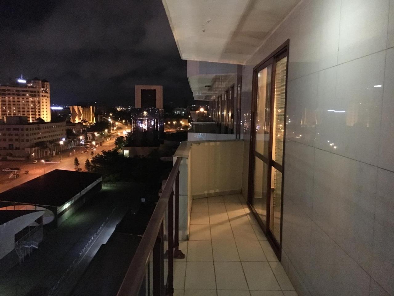 Djeug'Appart Hotel Yaounde Luaran gambar